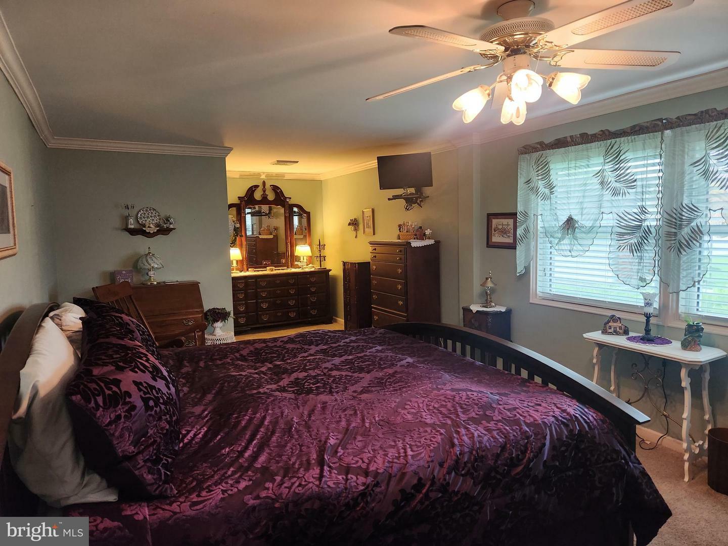 Property Photo: 590 E Jackson Street PA 17557