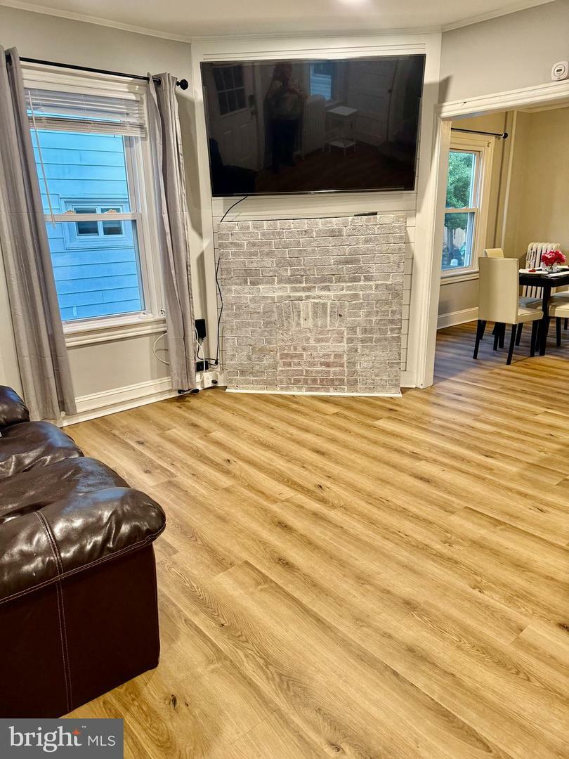 Property Photo: 15 W Forrestview Road PA 19015