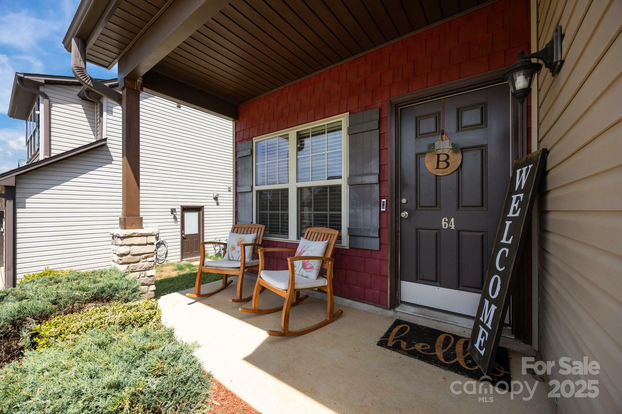 Property Photo: 64 Mallard Run Drive NC 28704