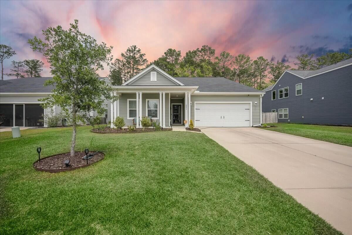 Property Photo:  221 Lucca Drive  SC 29486 