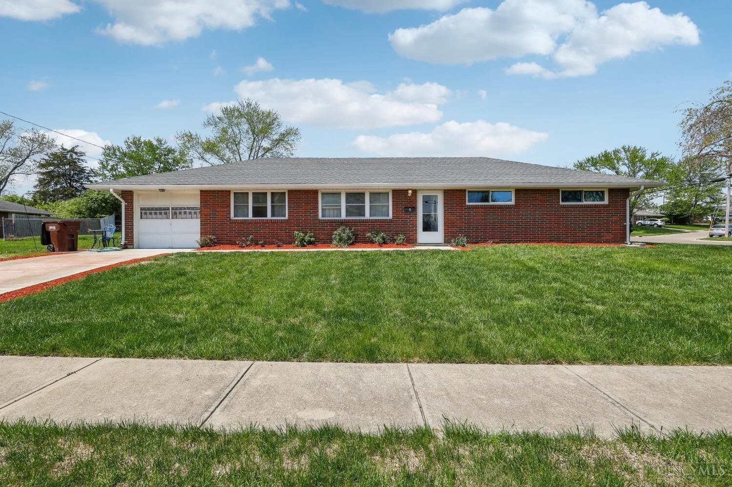 Property Photo: 9 Roxie Court OH 45036