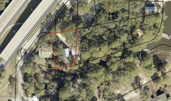 Property Photo: 14812 Bay View Circle FL 32413