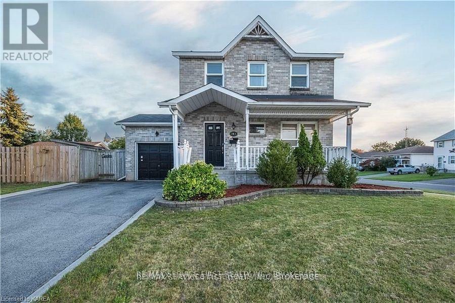 Property Photo: 363 Waterloo Drive ON K7M 8L2