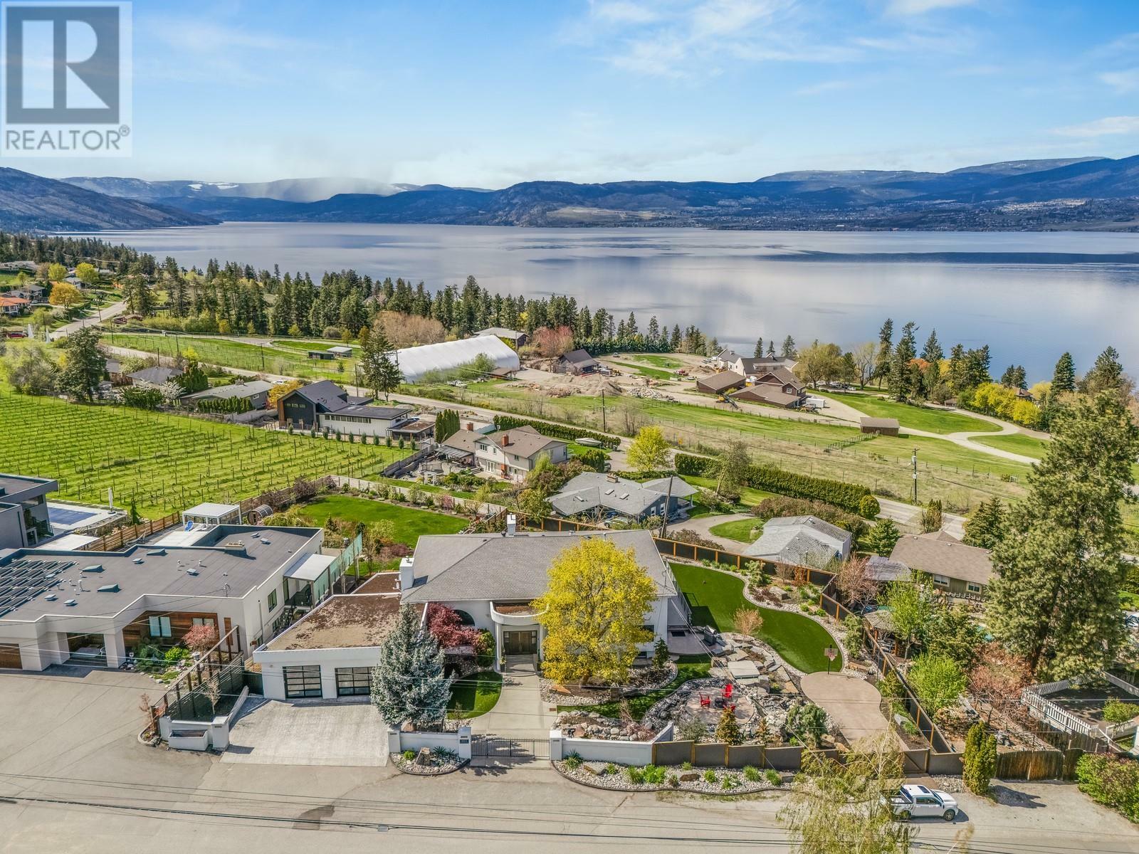 Property Photo: 4812 Lakeshore Place BC V1W 4H6