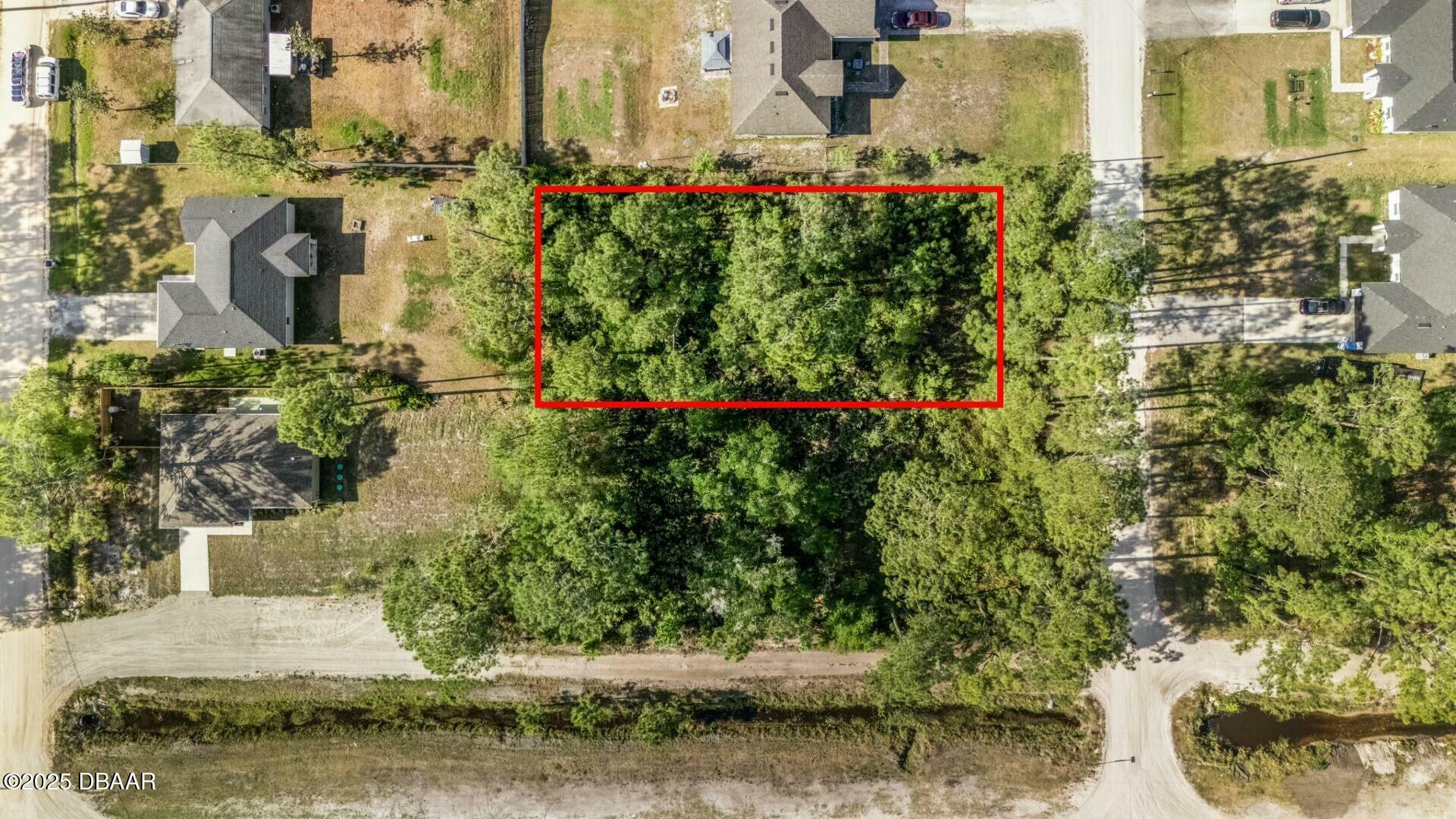 Property Photo: 1720 East Parkway FL 32724