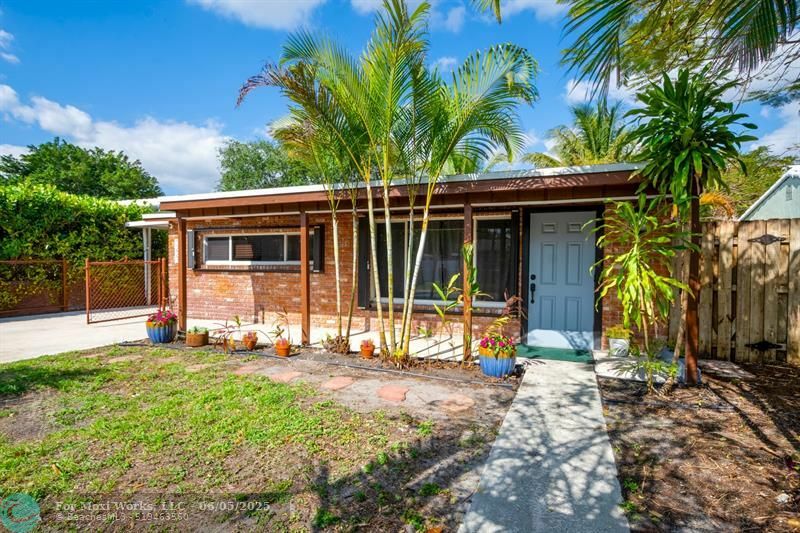 Property Photo: 1223 NW 1st Ave FL 33311