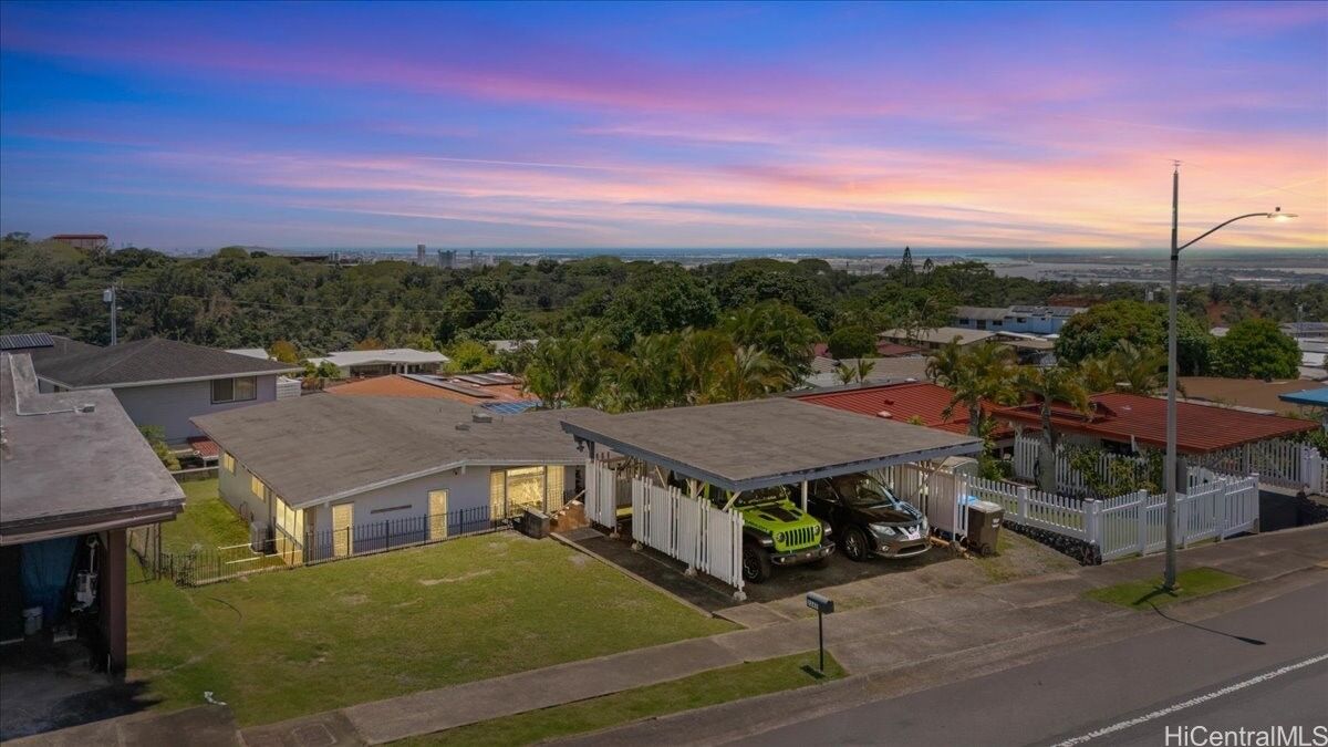 Property Photo:  2247 Aumakua Street  HI 96782 
