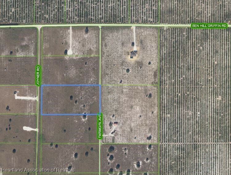 Property Photo: 6219 Farmgirl Avenue FL 33960