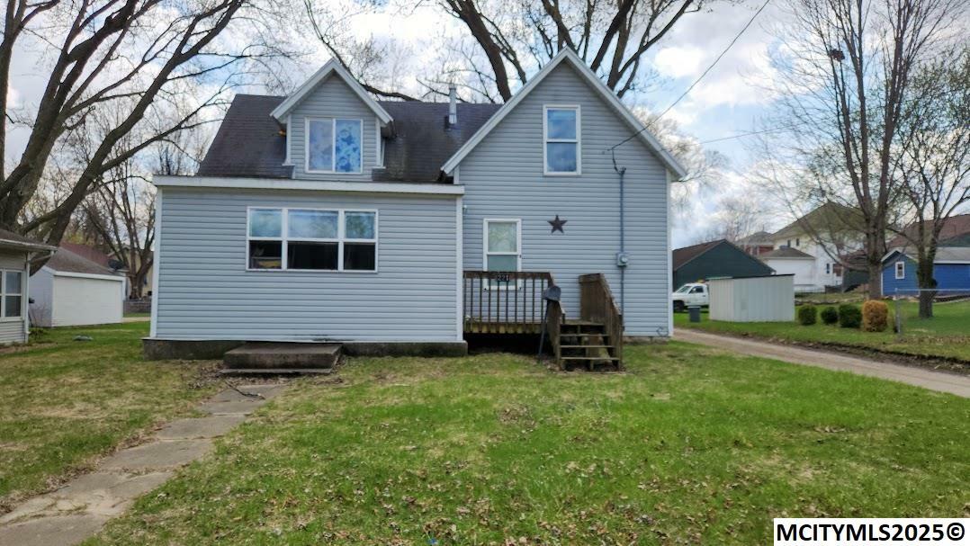 Property Photo: 221 13th SE IA 50401