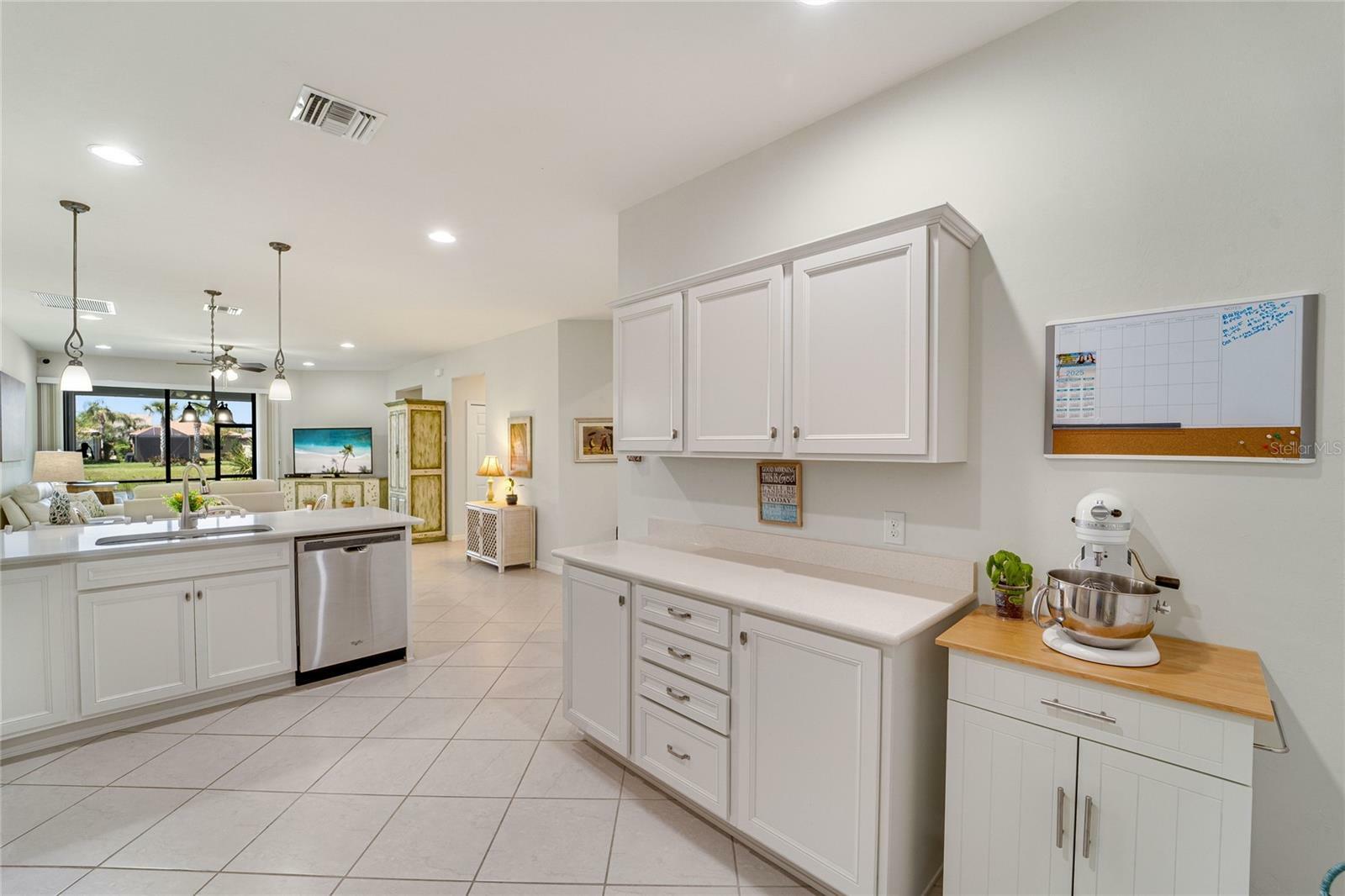 Property Photo: 13908 Alafaya Street FL 34293