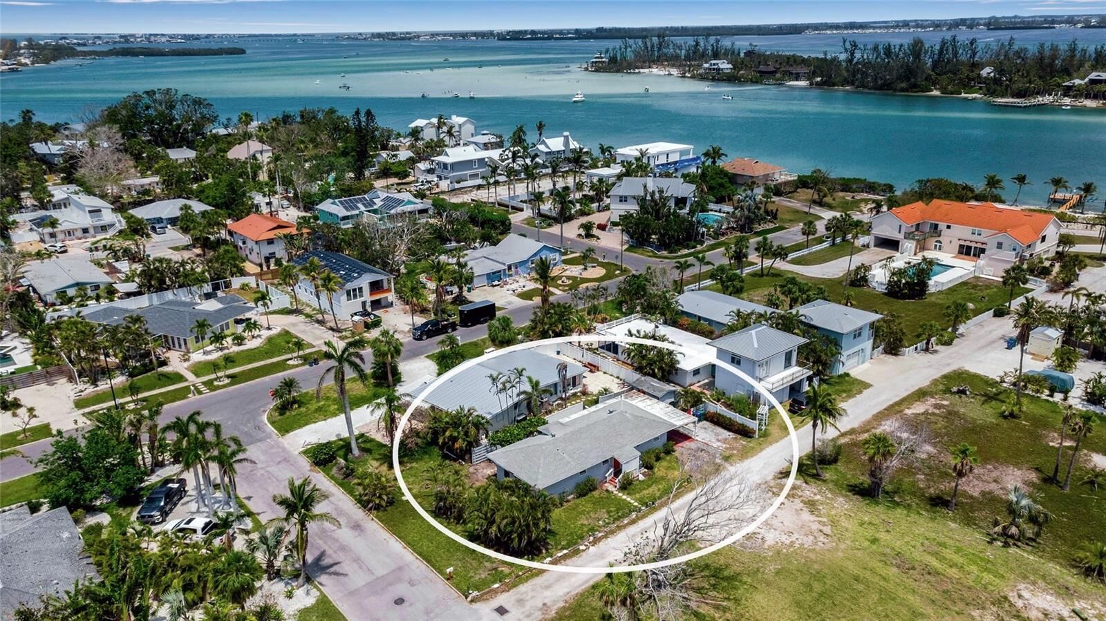 Property Photo: 7030 Lois Avenue FL 34228