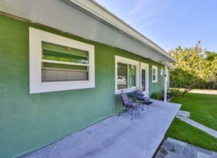 Property Photo: 6904 11th Ave E FL 34221