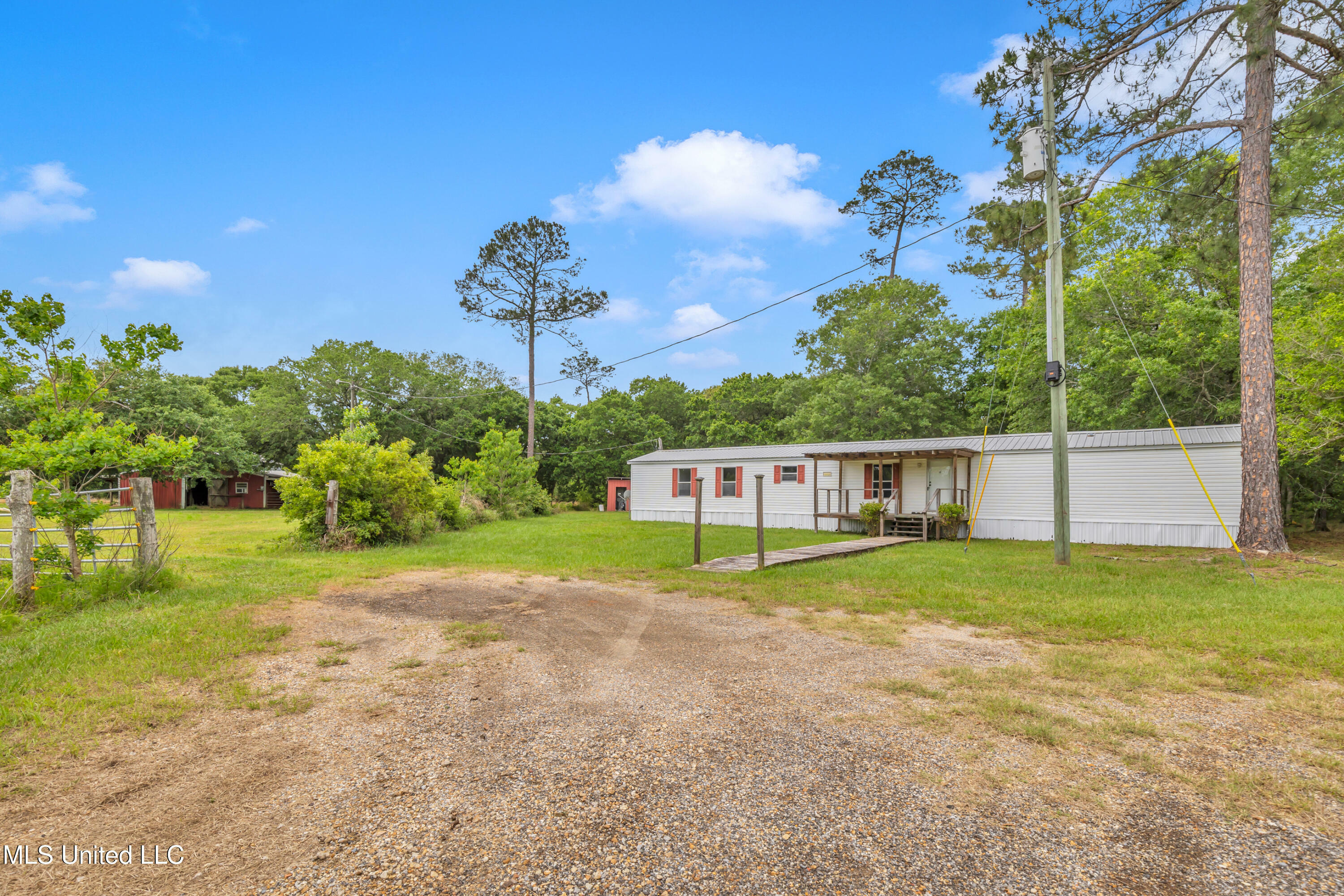 Property Photo: 11300 Max Bryant Road MS 39562