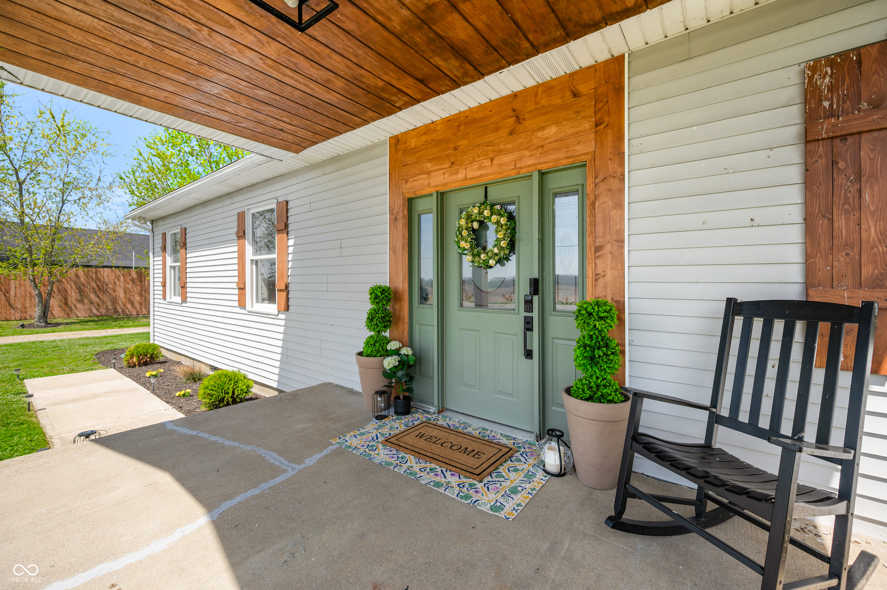 Property Photo: 4622 W 400 S IN 46181