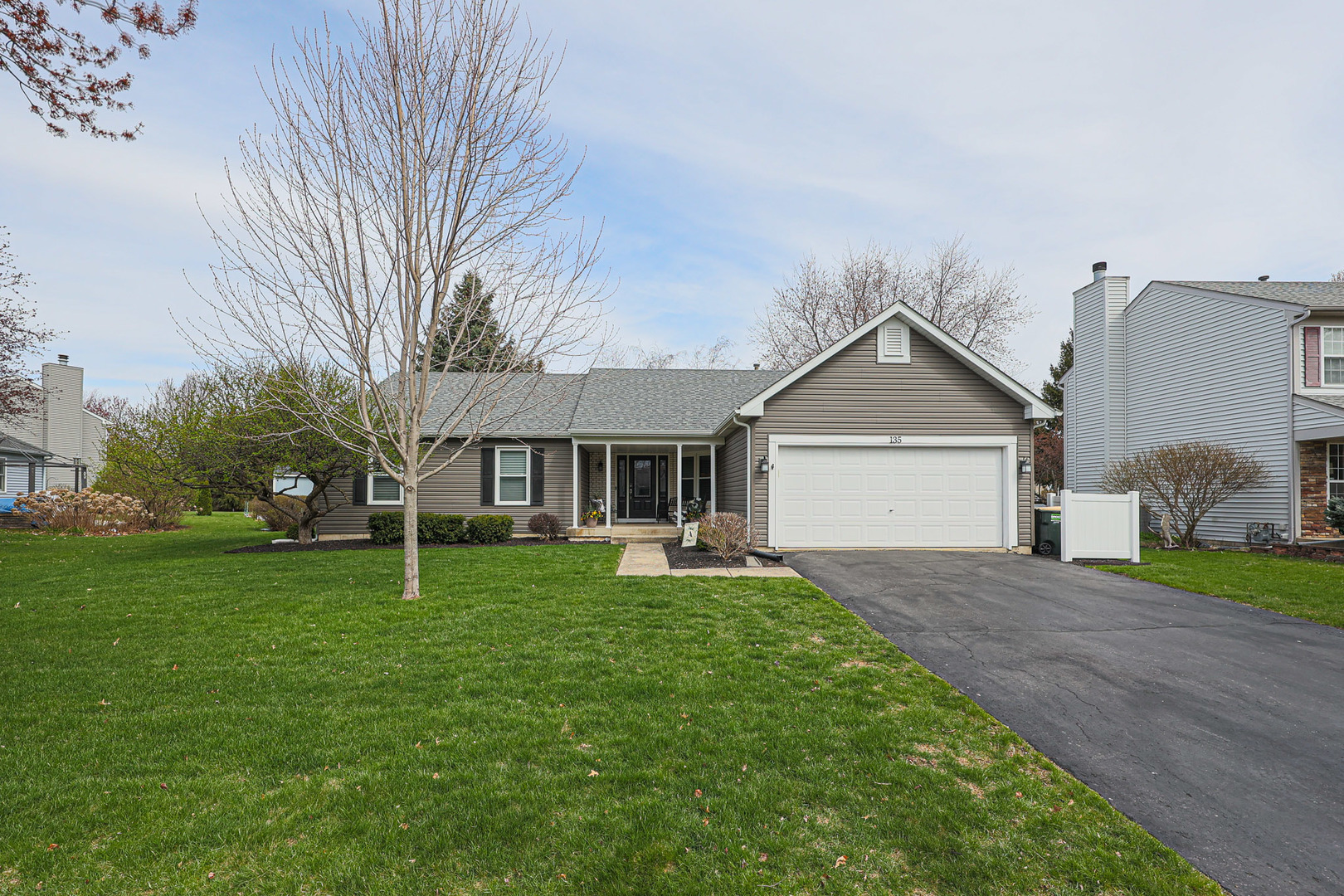 135 Cinderford Drive  Oswego IL 60543 photo