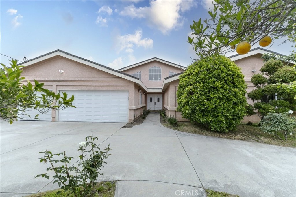 Property Photo: 7928 Bellaire Avenue CA 91605