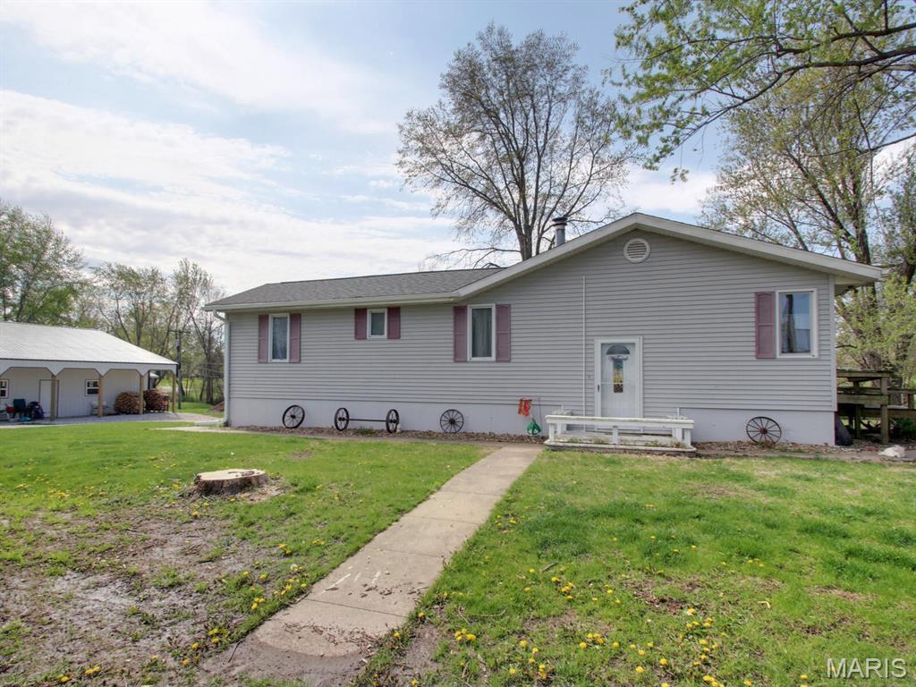 Property Photo: 322 Westbrook Drive MO 63445