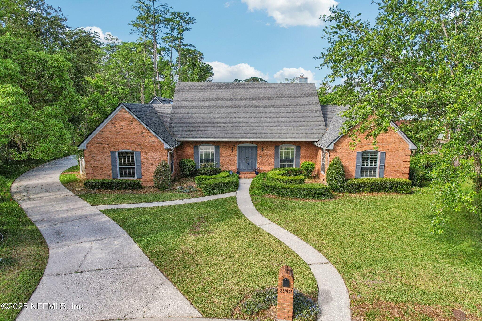 Property Photo: 2942 Mandarin Hollow Drive FL 32257