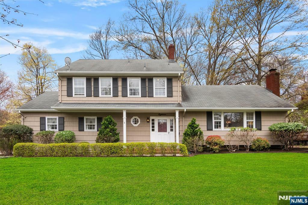 Property Photo: 18 Twinbrook Court NJ 07446