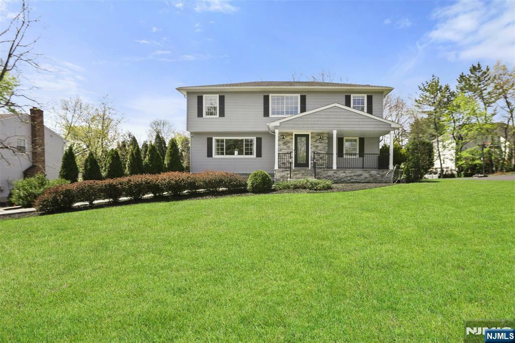 11 Giegel Court  Wyckoff NJ 07481 photo