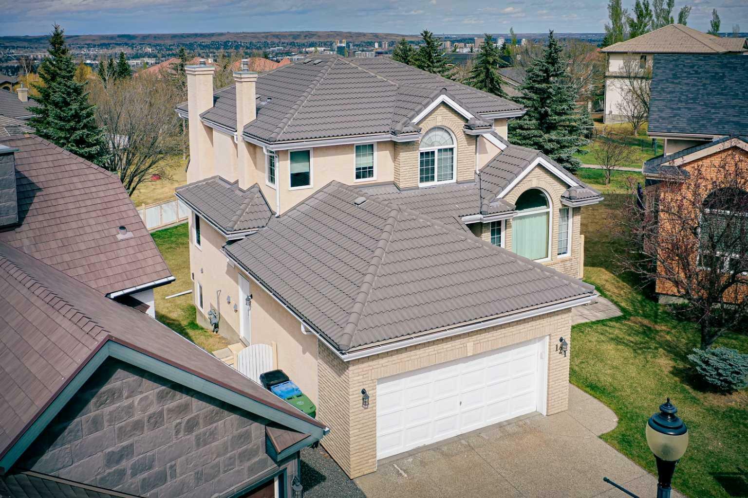 Photo de la propriété: 121 Patterson Mount SW AB T3H 3A8