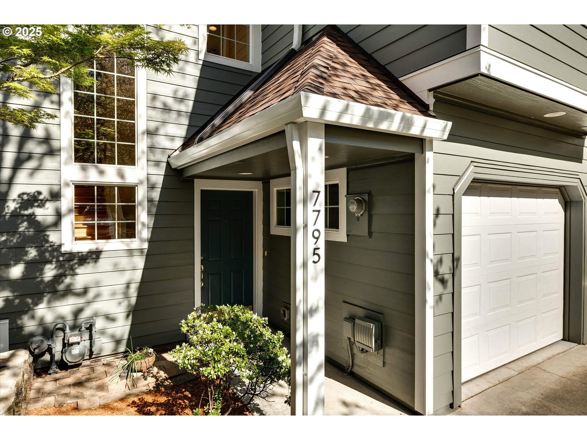 Property Photo: 7795 SW Matheny Dr OR 97008