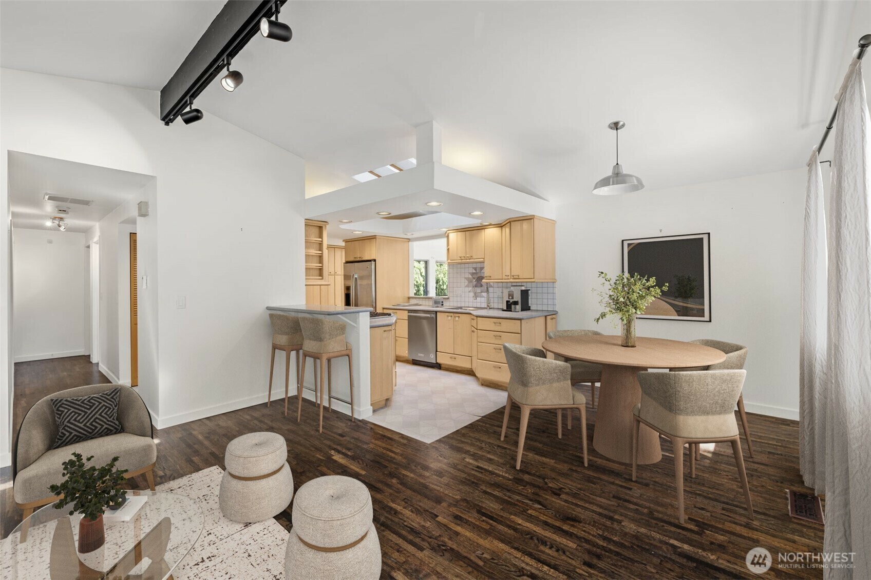 Property Photo: 16128 NE 57th Street WA 98052