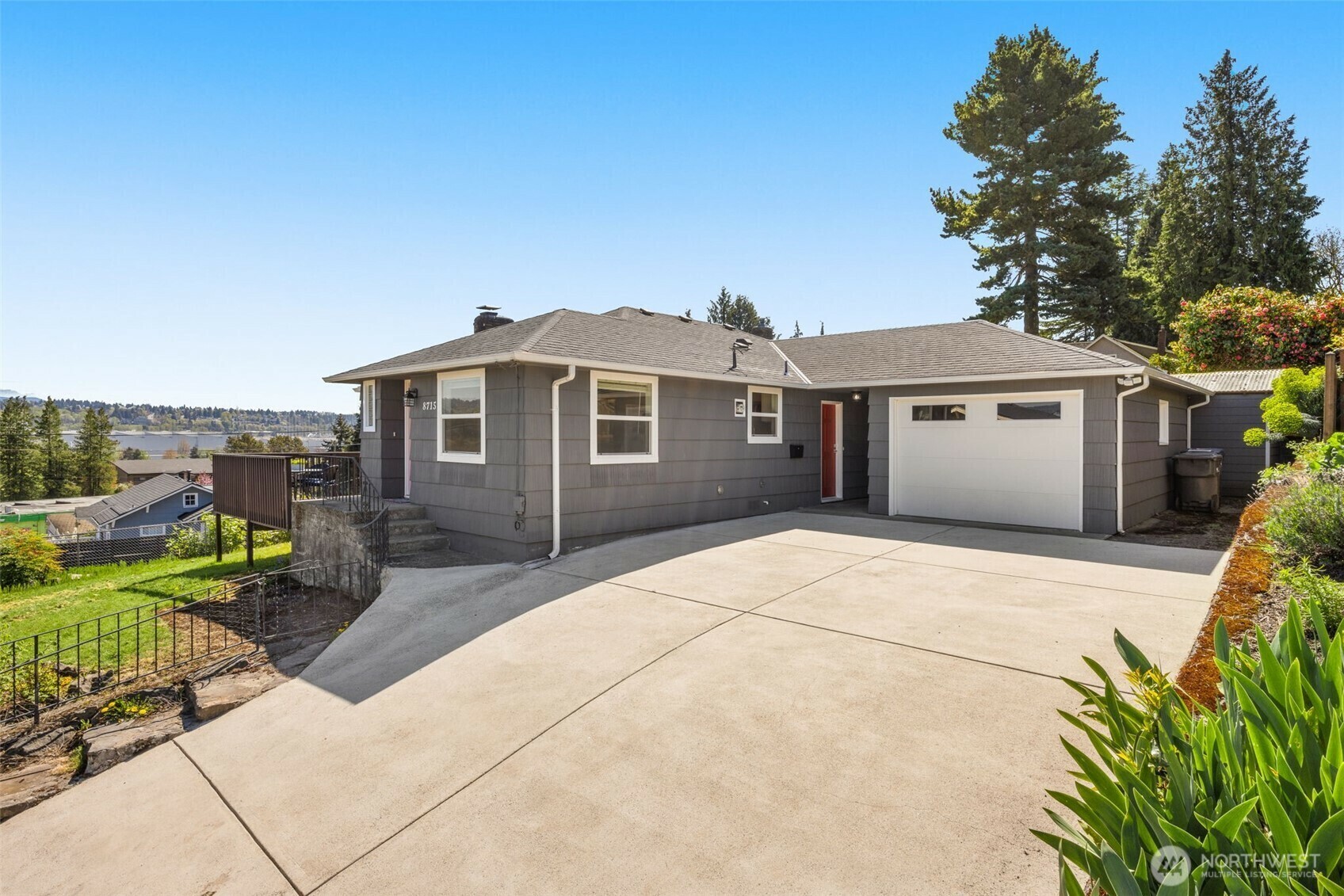 Property Photo: 8715 S 115th Place WA 98178
