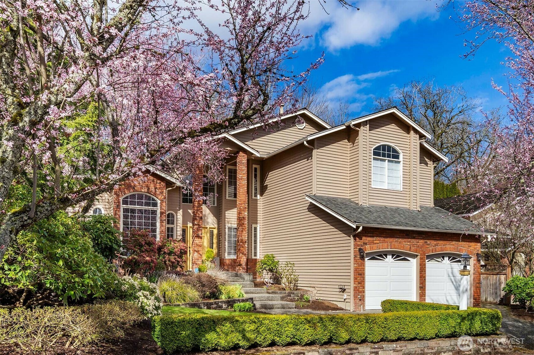 Property Photo: 634 17th Ave WA 98033