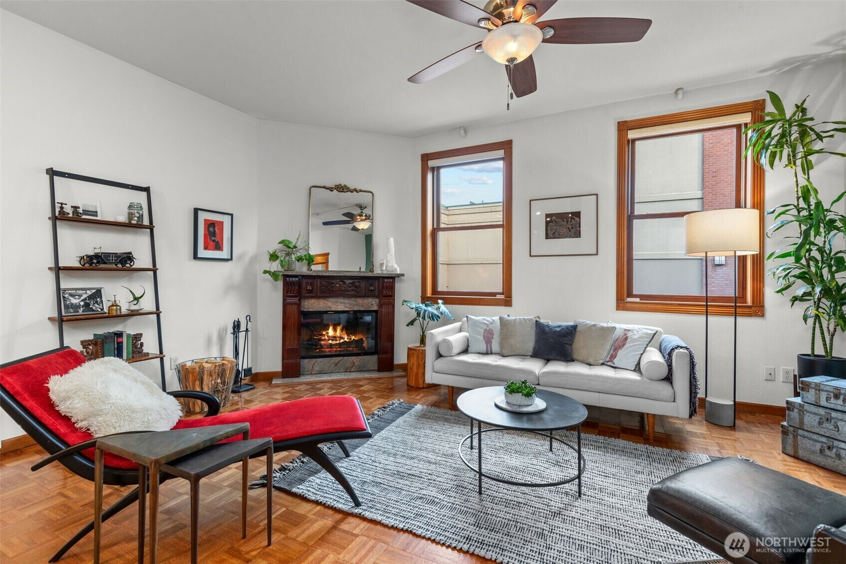 Property Photo: 1406 Harvard Avenue 8 WA 98122