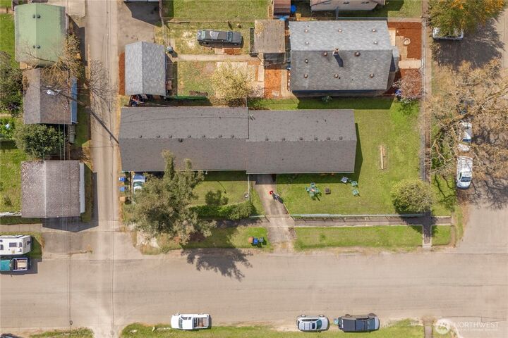 Property Photo: 602 E 36th Street WA 98404