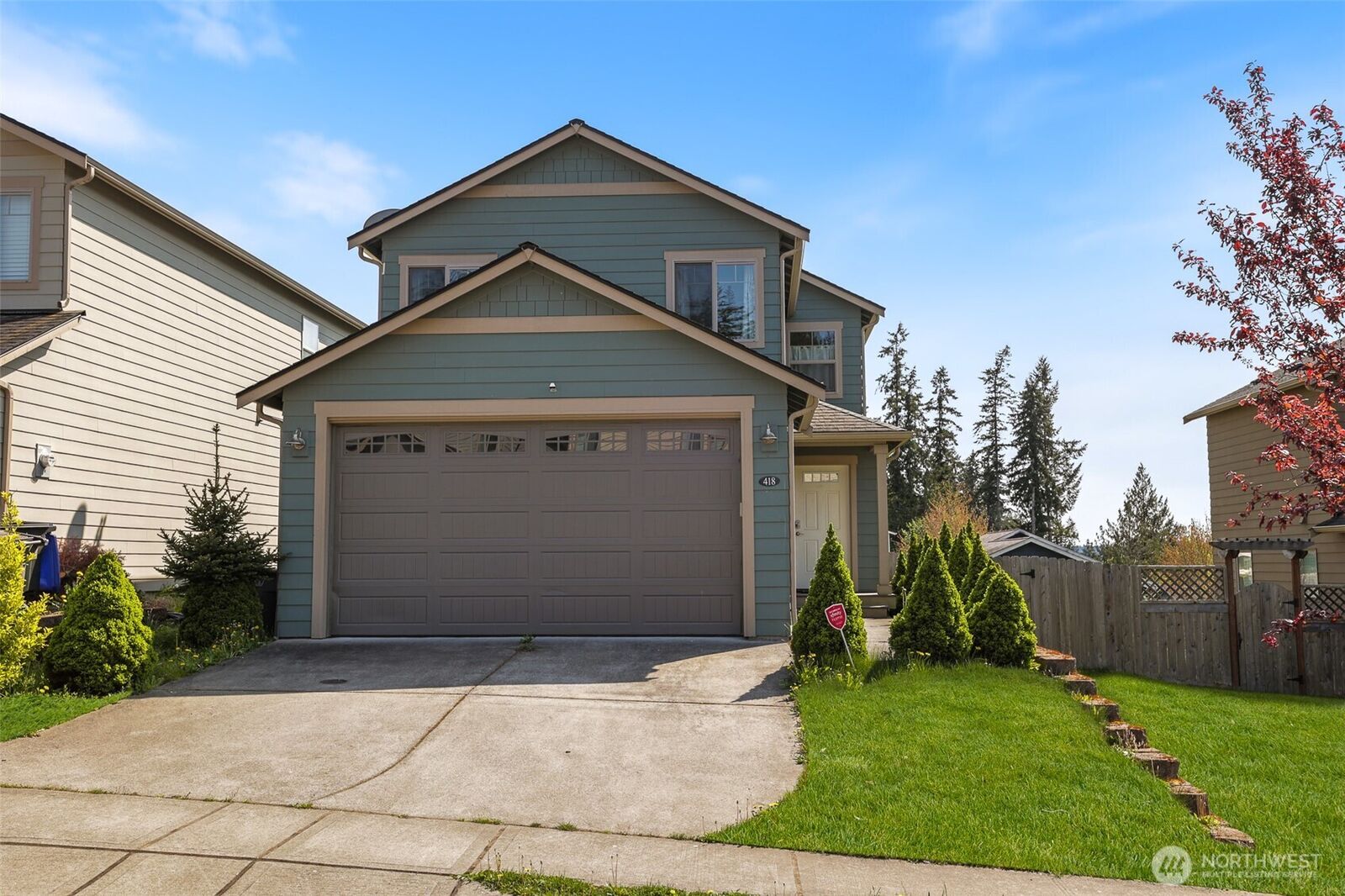 Property Photo: 418 NE Ohenry Court WA 98370