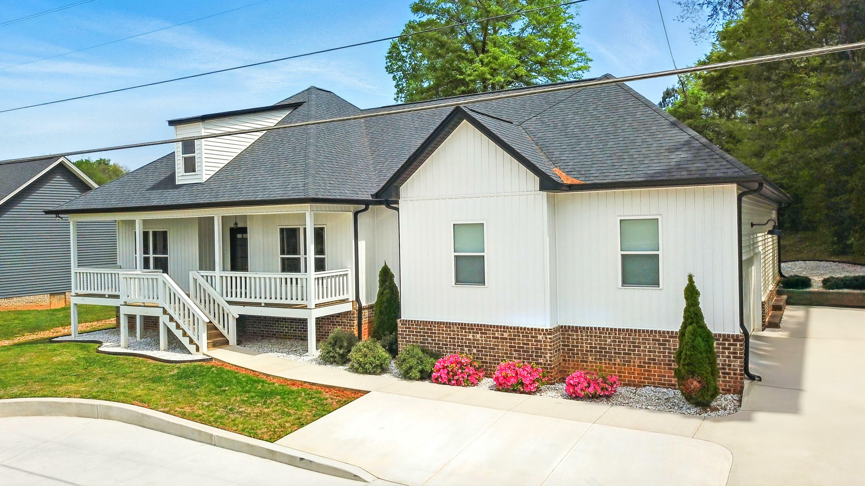 Property Photo:  1786 Welcome Valley Road  TN 37307 