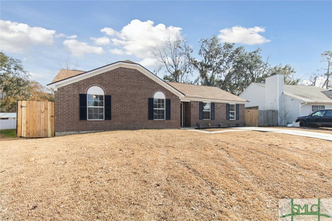Property Photo: 157 Laurelwood Drive GA 31419