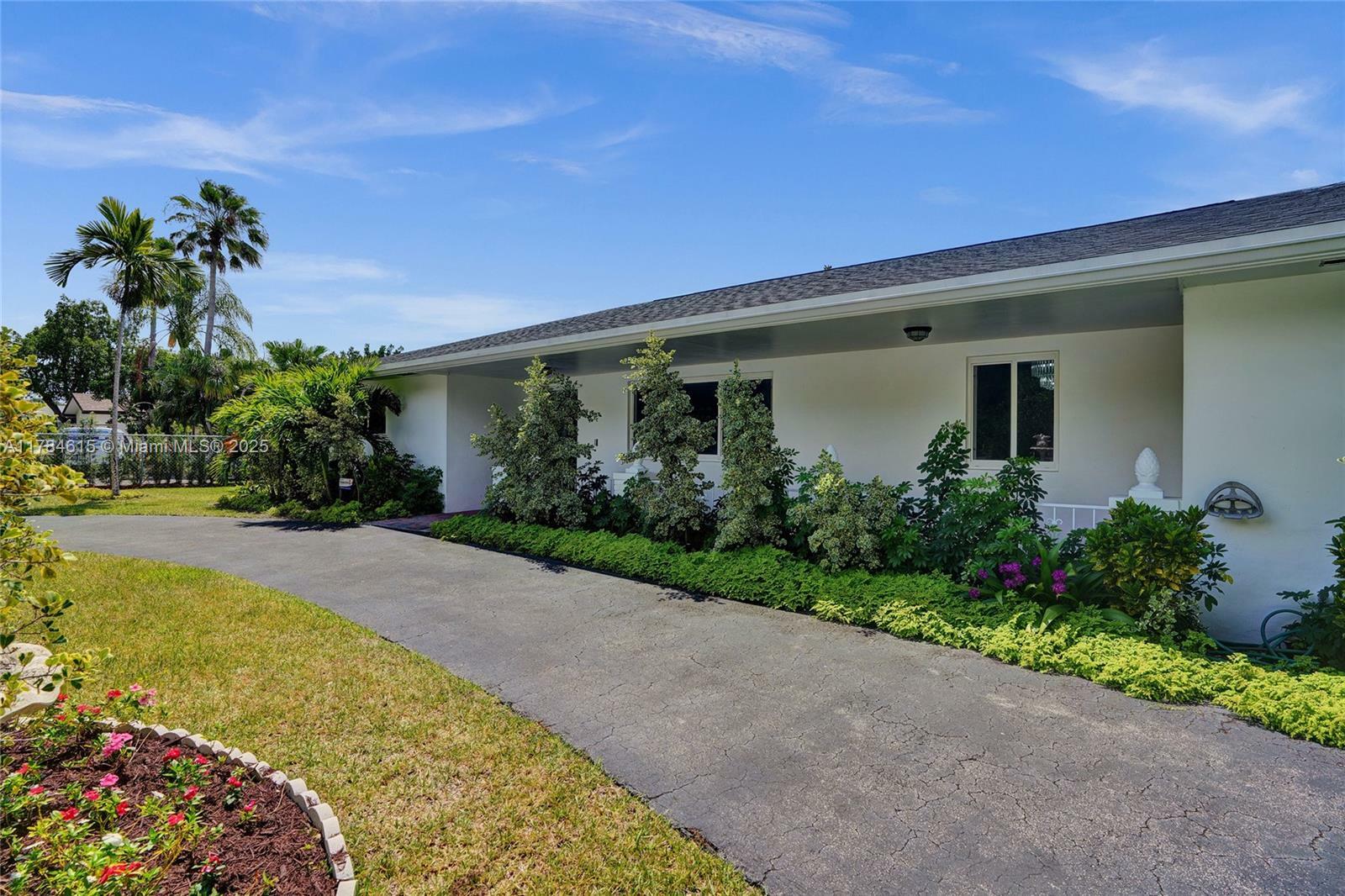 7360 SW 120th St  Pinecrest FL 33156 photo