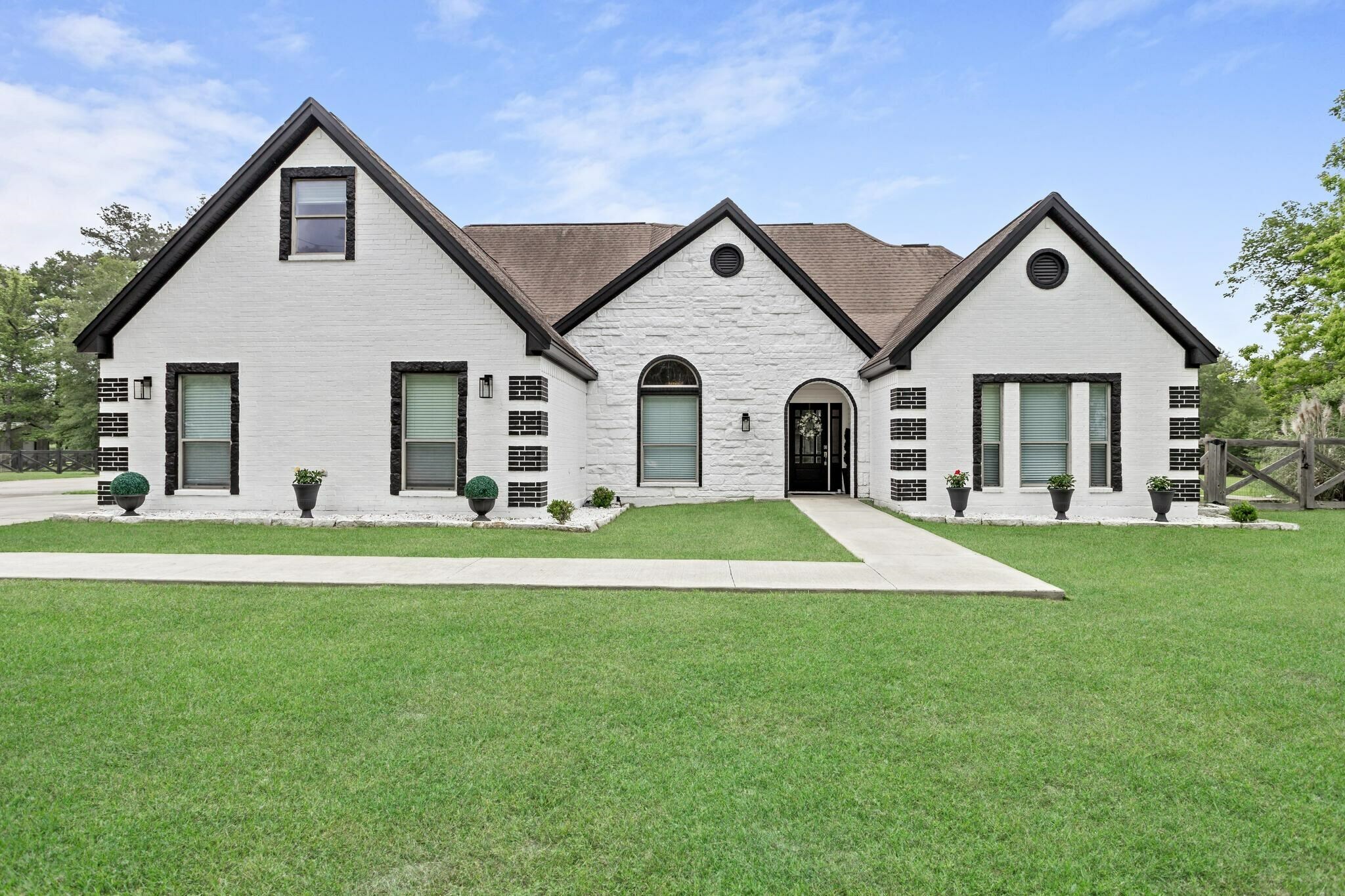 9010 Terry Estates  Orange TX 77630 photo