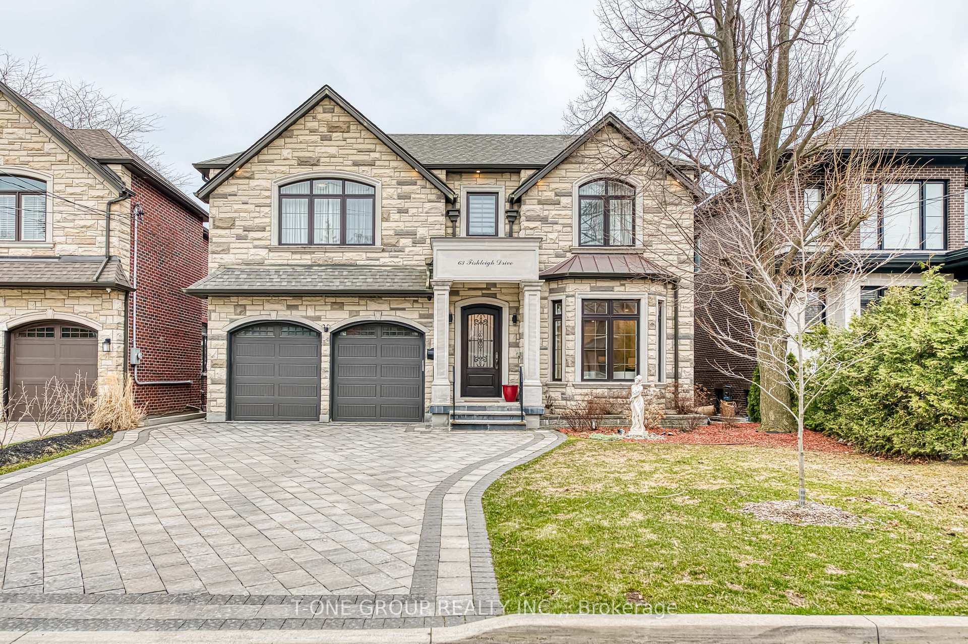 Property Photo: 63 Fishleigh Drive ON M1N 1H3
