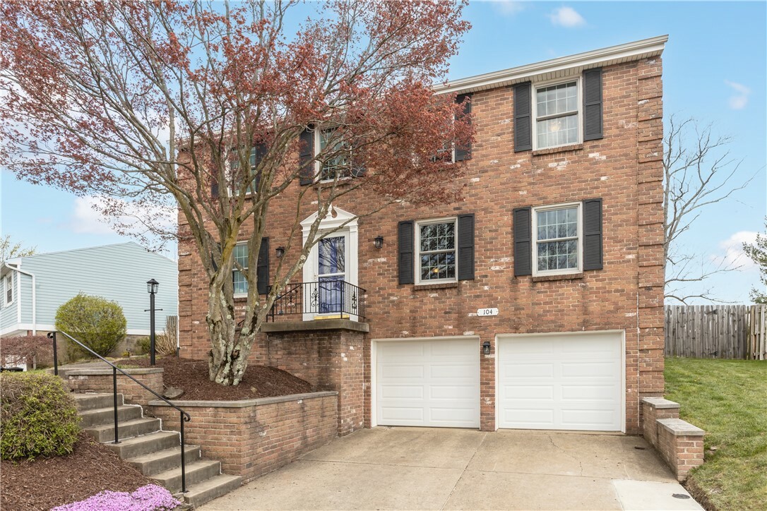 Property Photo:  104 Textor Drive  PA 15137 