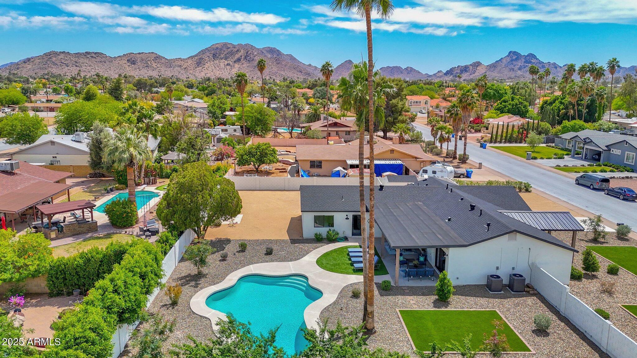 Property Photo: 11039 N 42nd Street AZ 85028