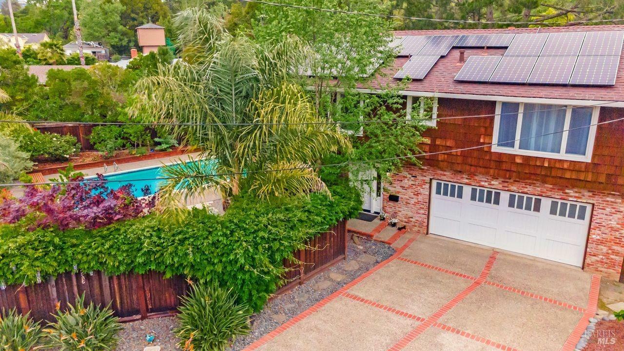 Property Photo: 9 Willow Way CA 94960