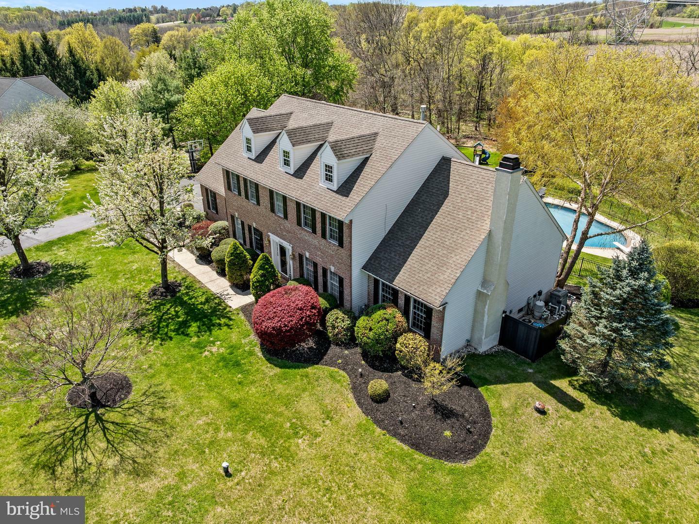 Property Photo: 3940 Fountain Circle PA 18923