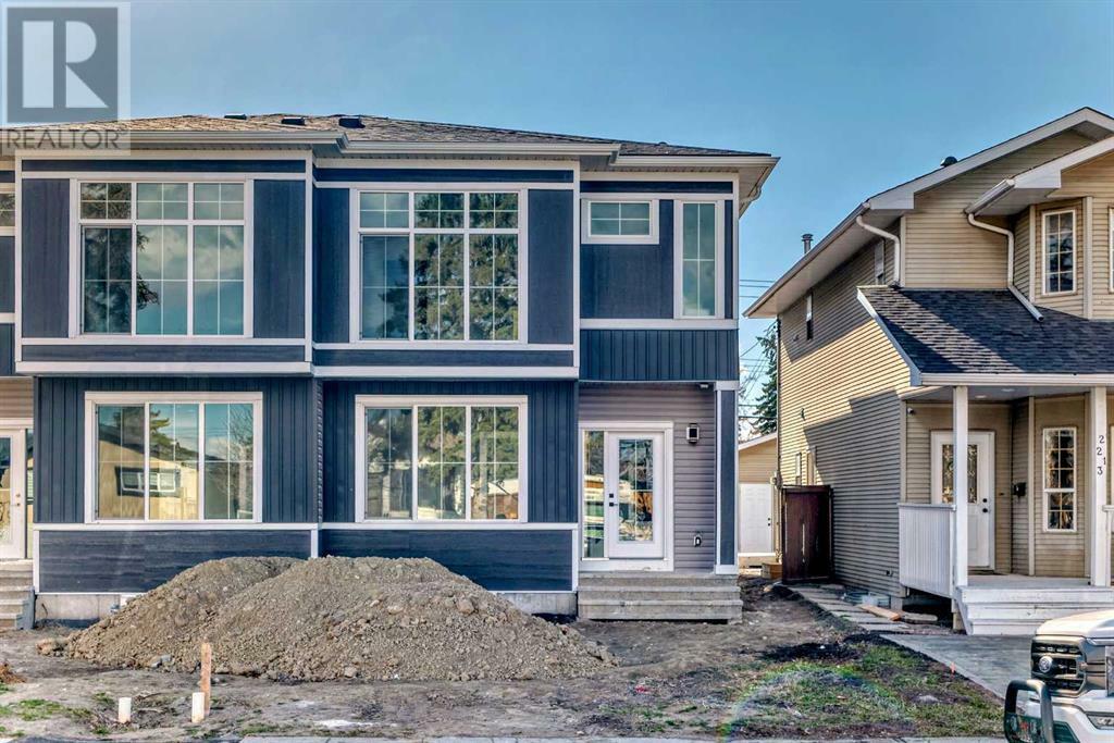 Property Photo: 42 Street Southeast AB T2B 1G4