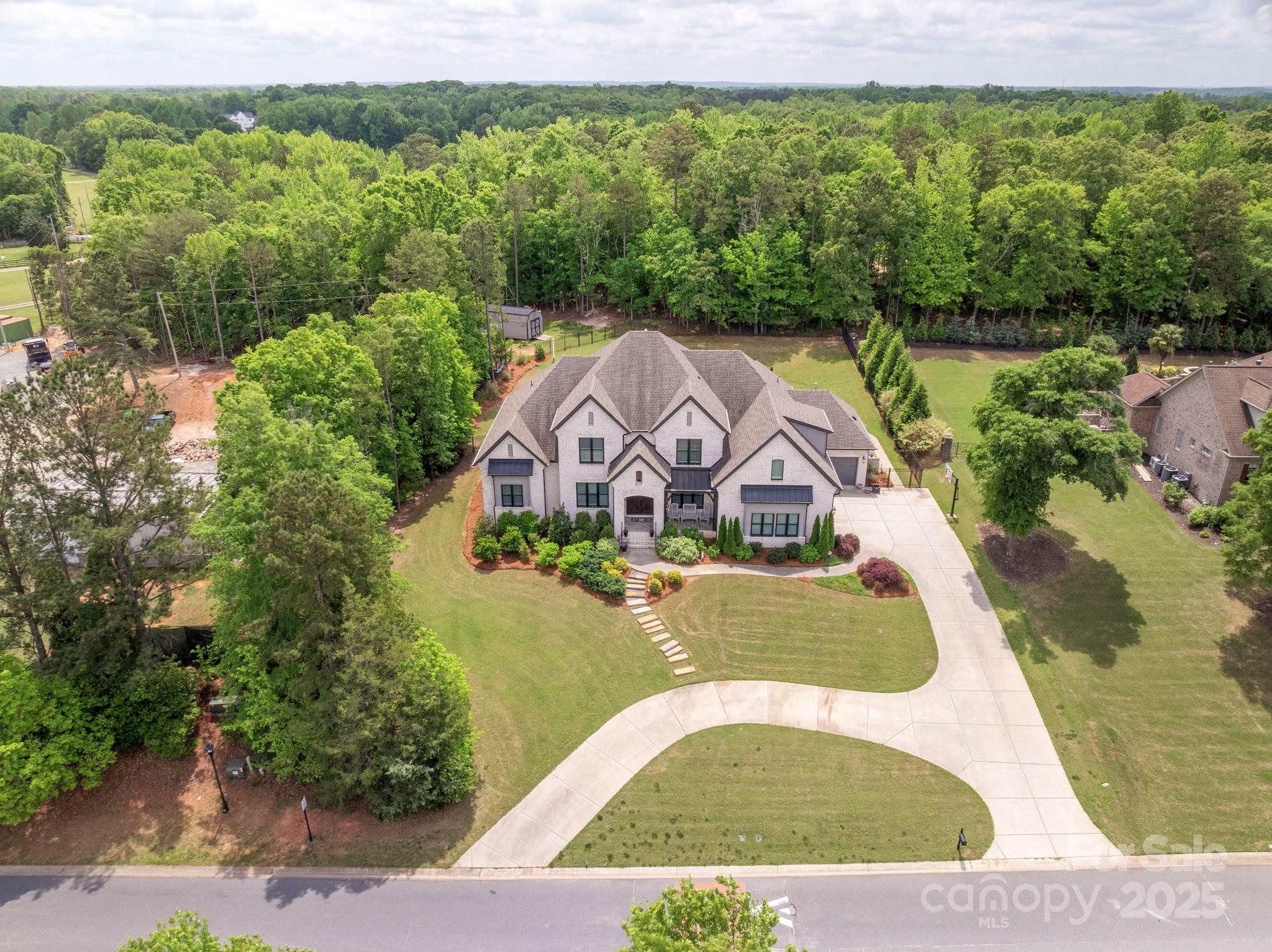 Property Photo: 1045 Spyglass Lane NC 28173