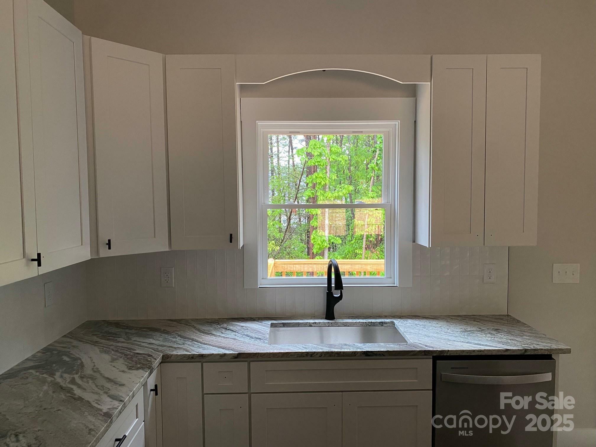 Property Photo: 5751 Selkirk Drive NC 28601