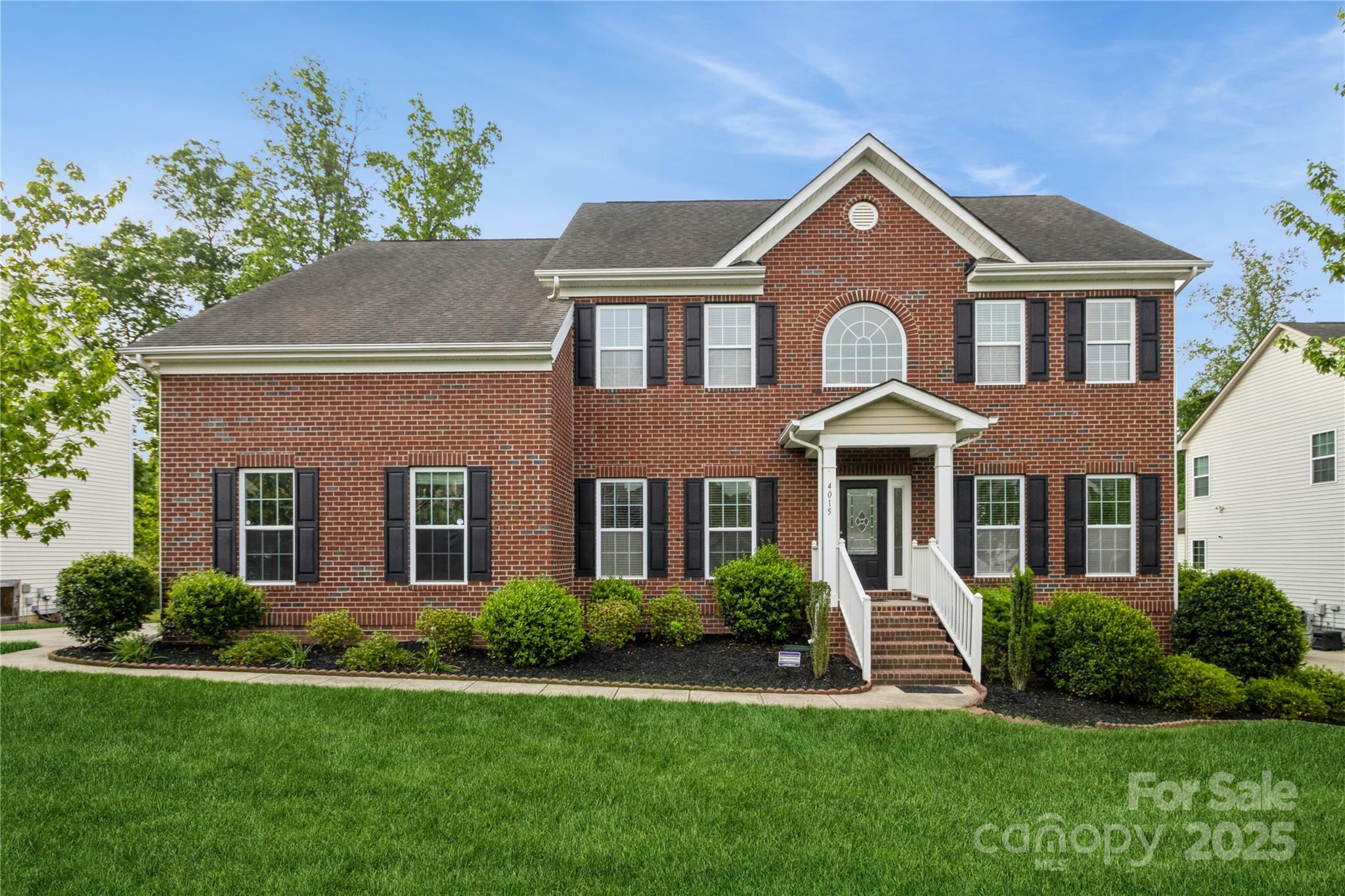 4015 Amber Leigh Way Drive  Charlotte NC 28269 photo