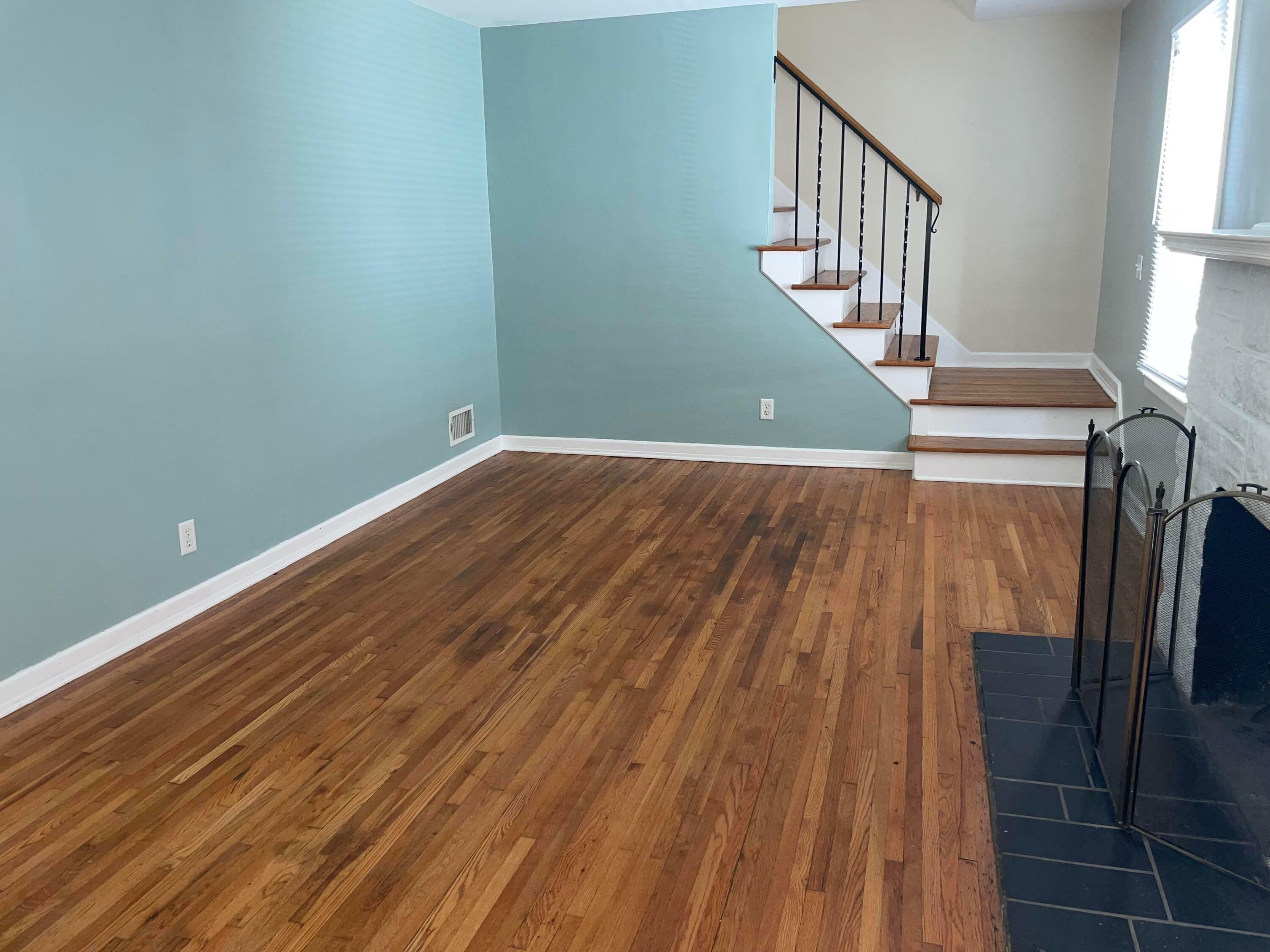 Property Photo: 341 S Roys Avenue OH 43204