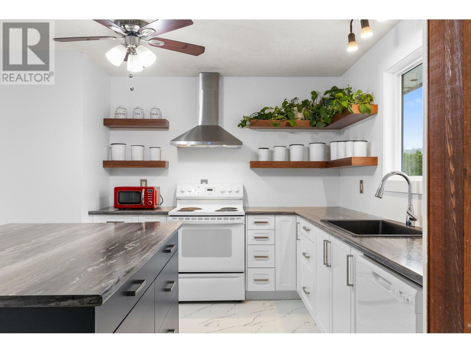 Property Photo: 955 Hickory Road BC V1X 4K8