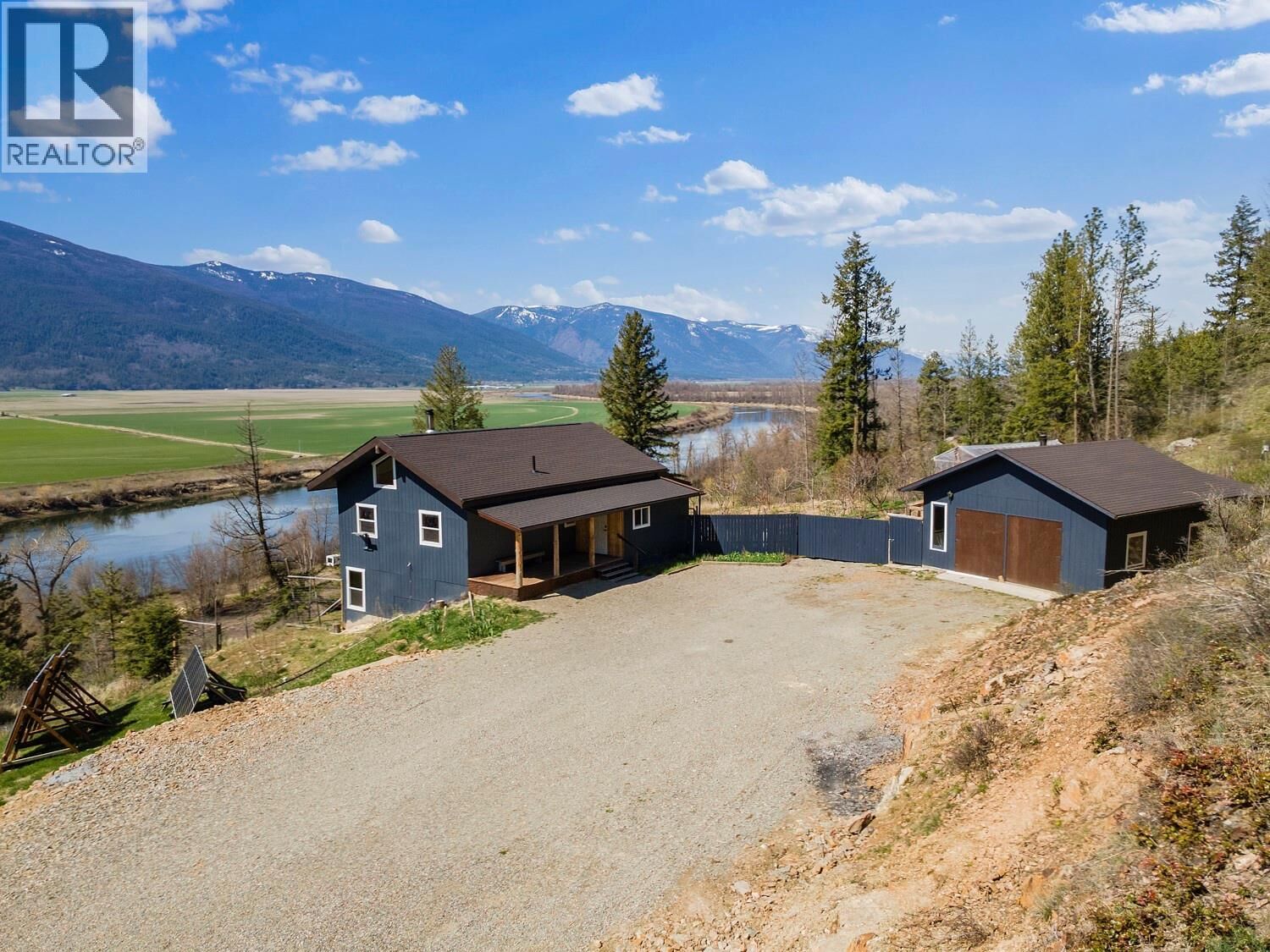 Property Photo: 495 Snider Road BC V0B 1G5