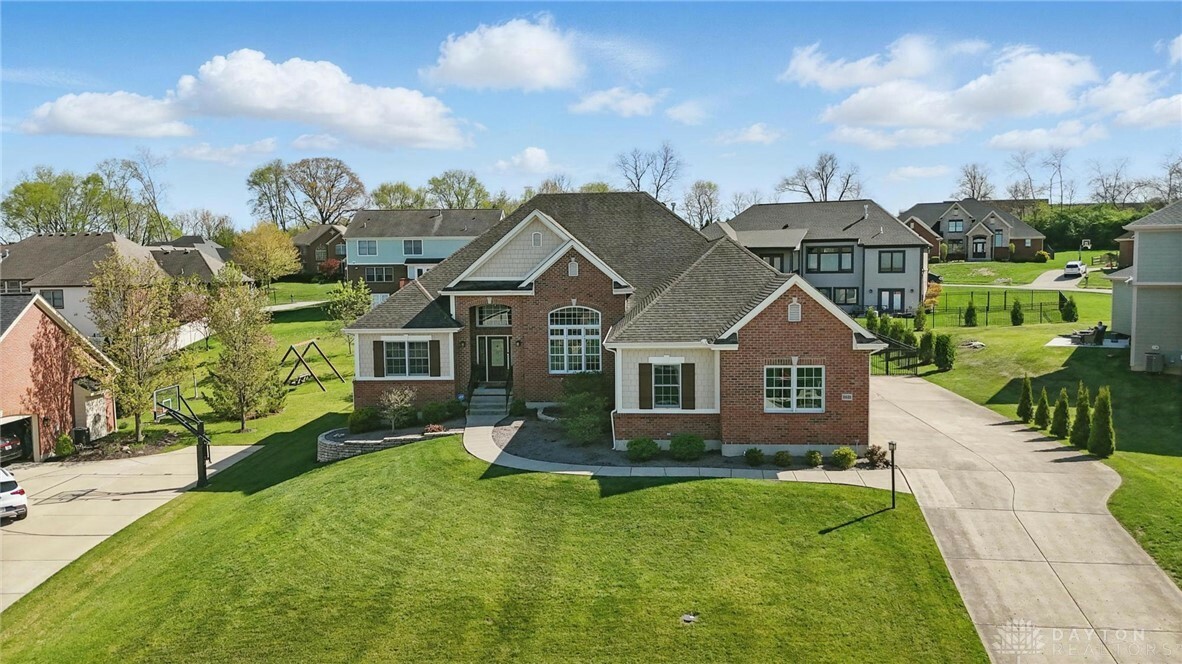 Property Photo: 2631 Patrick Henry Drive OH 45434