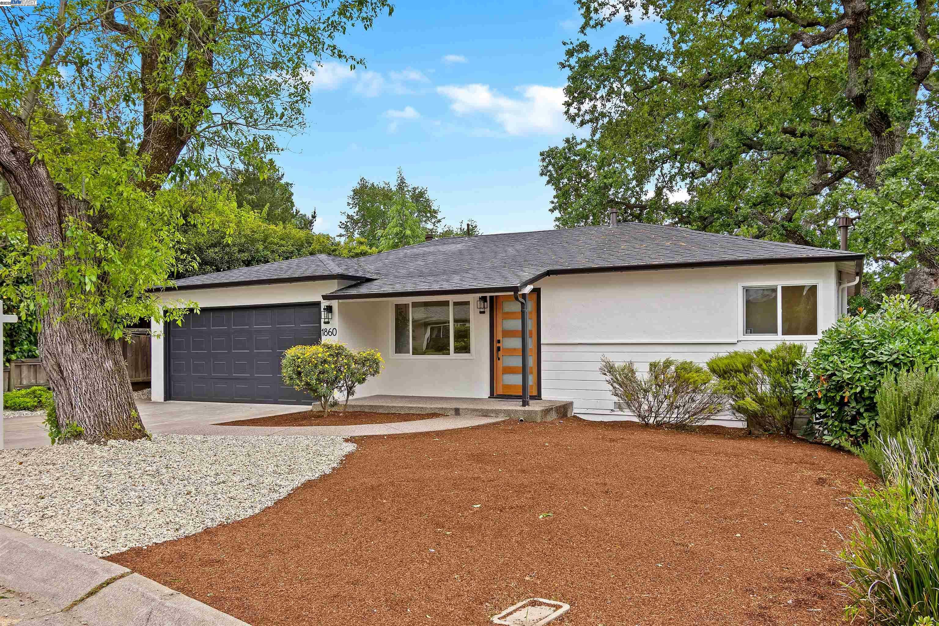 Property Photo:  1860 Poplar Dr  CA 94595 